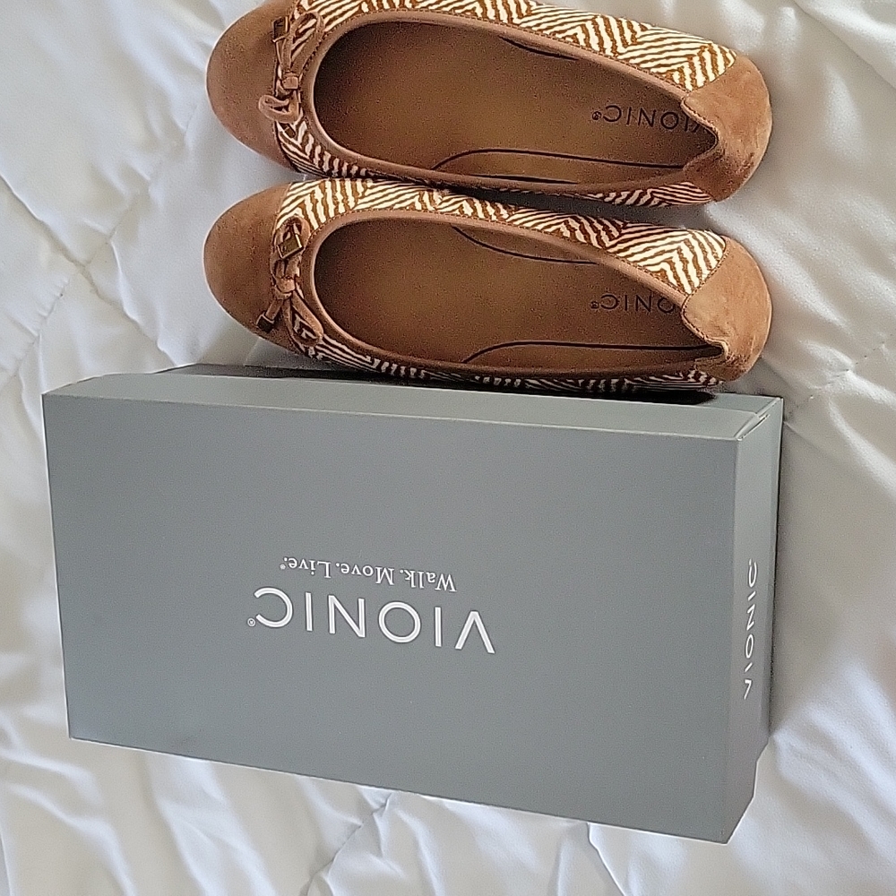 Vionic womens ballet flats